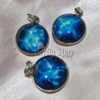 Dije Brilla en la Oscuridad (1296)